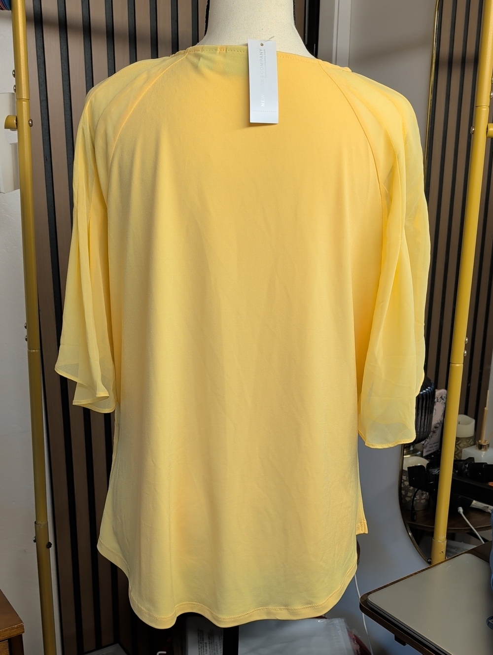 New York & Company Yellow Flutter Sleeve Blouse, Large. NWT - Picture 2 of 8